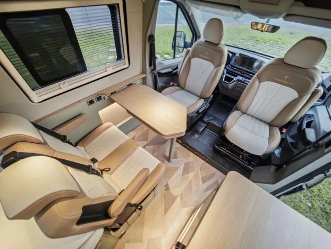 露营车越界R3房车颜值品质没得说AG真人国际一款超赞的小而美精致(图8) 露营车越界R3房车颜值品质没得说AG真人国际一款超赞的小而美精致(图8)