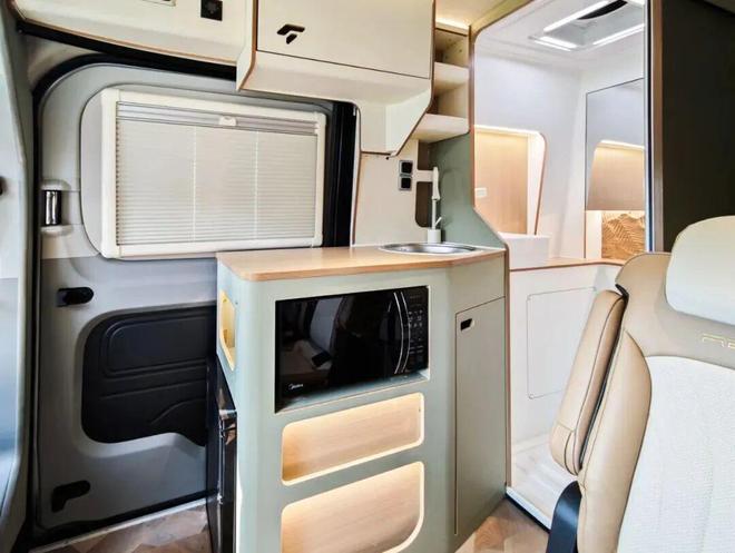 露营车越界R3房车颜值品质没得说AG真人国际一款超赞的小而美精致(图7) 露营车越界R3房车颜值品质没得说AG真人国际一款超赞的小而美精致(图7)