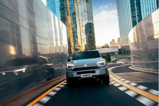 699万上市纯电续航215km一周一充AG真人平台猛士M817 Max+版3(图5) 699万上市纯电续航215km一周一充AG真人平台猛士M817 Max+版3(图5)