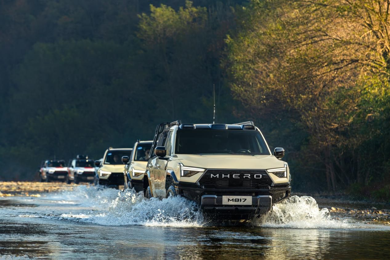 7 Hero版原厂改装野出你的专属范儿AG真人国际厅拒绝汽配风！猛士M81(图3)